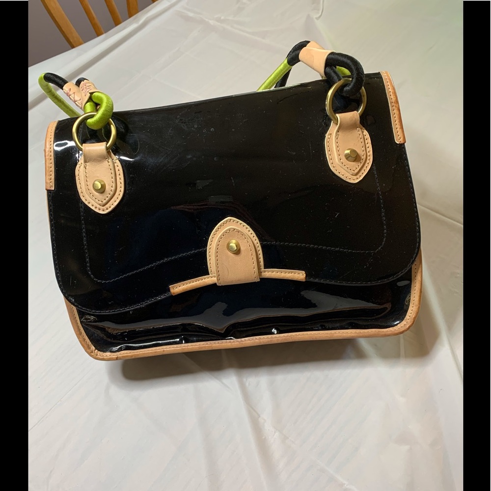 Echo shoulder bag